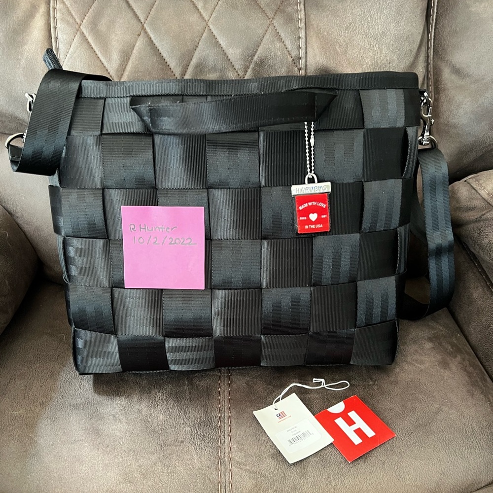 Harveys Back to Black Briefcase. EUC.
